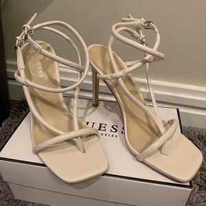 guess bilma heels